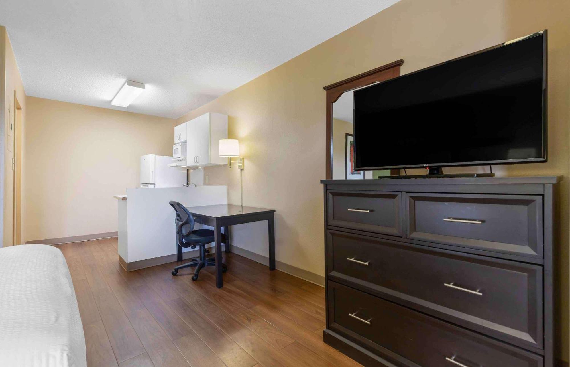 Extended Stay America Select Suites - Columbia - Ft Jackson Exterior photo