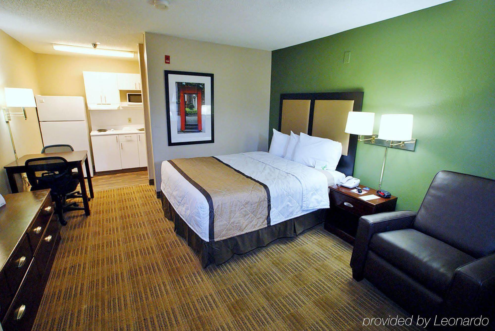 Extended Stay America Select Suites - Columbia - Ft Jackson Exterior photo